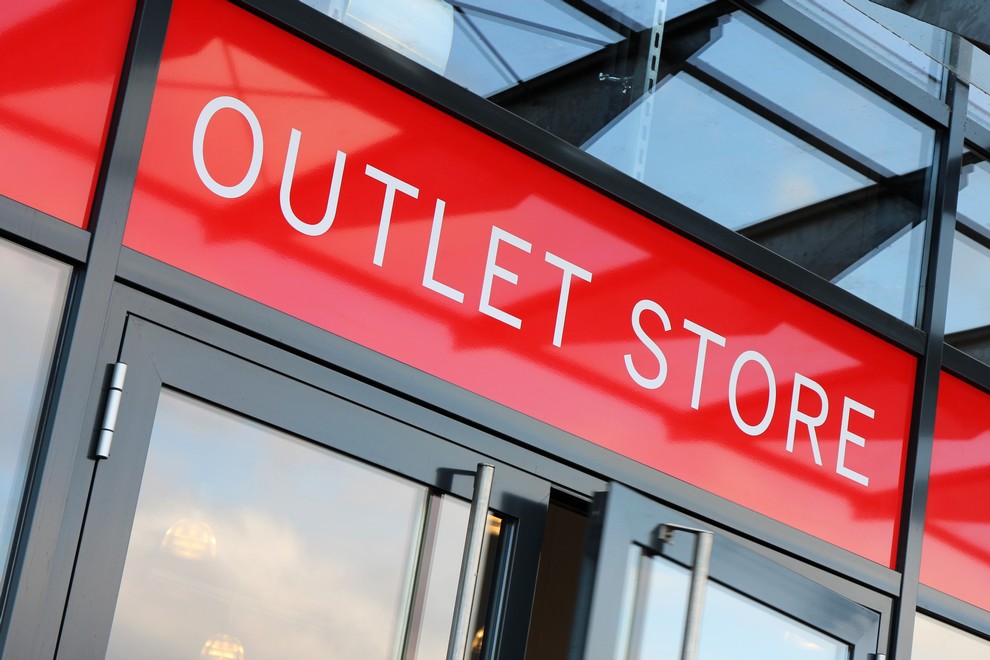 Qu'est-ce qu'un magasin outlet ou d'usine