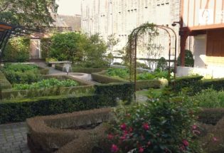Jardins du coeur de ville, entre charme et histoire - Troyes