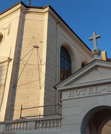 Hôtel-Dieu-Le-Comte