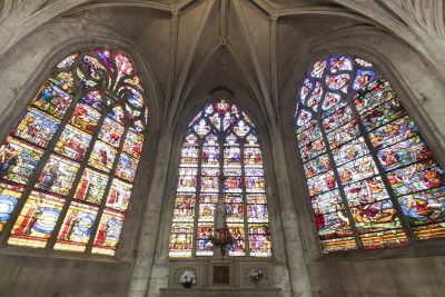 Flânerie – Les chefs d&rsquo;œuvre du vitrail (Sainte-Madeleine & Saint-Pantaléon)
