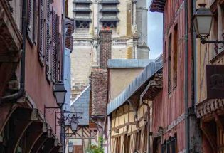 The Golden - © C. Carillon