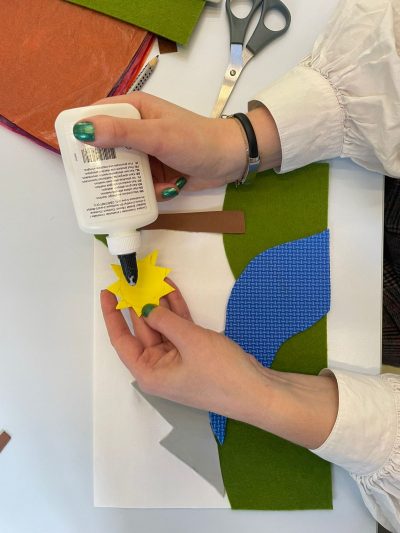 « Et si l’eau n’était pas que bleue ? » – Visite-atelier découpage