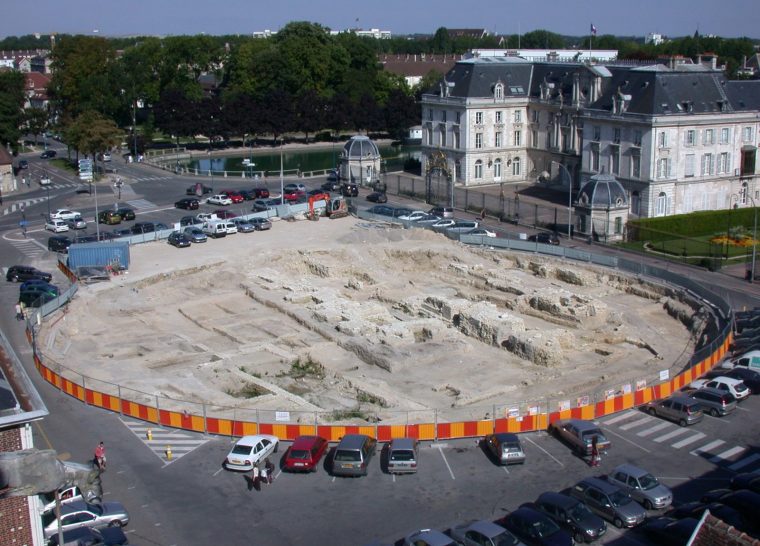 Conférence « Troyes – 2 000 ans d’histoire sous la Place de la Libération. Résultats des fouilles archéologiques »